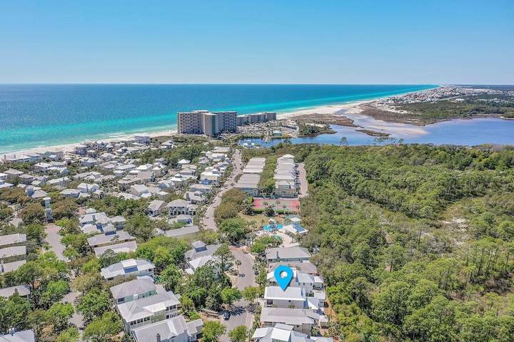 Vacation house for 10 people, with balcony and pool in Florida-30A