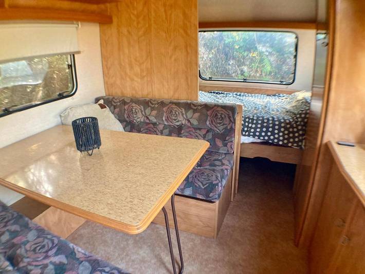 Location de vacances pour 2 personnes, avec Terrasse ainsi que Jardin et Vue à Gorses