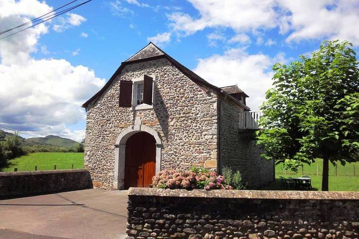 Location de vacances pour 6 personnes, avec balcon à Aramits