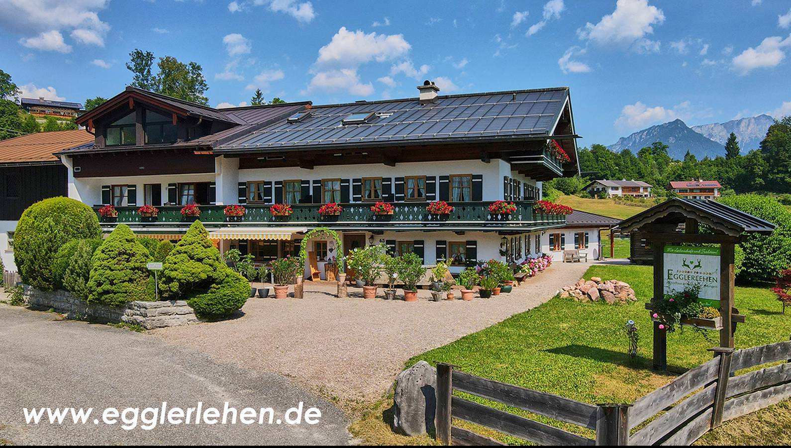 Gästehaus und Ferienwohnungen Egglerlehen - Doppelzimmer 1 Dusche/Wc und Balkon in Schönau am Königssee, Berchtesgadener Alpen