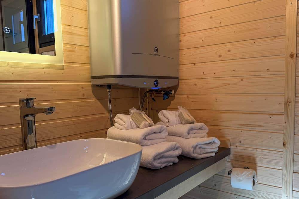 Intermezzo X by Tiny Away in Città Sant'Angelo, Città Sant'Angelo region