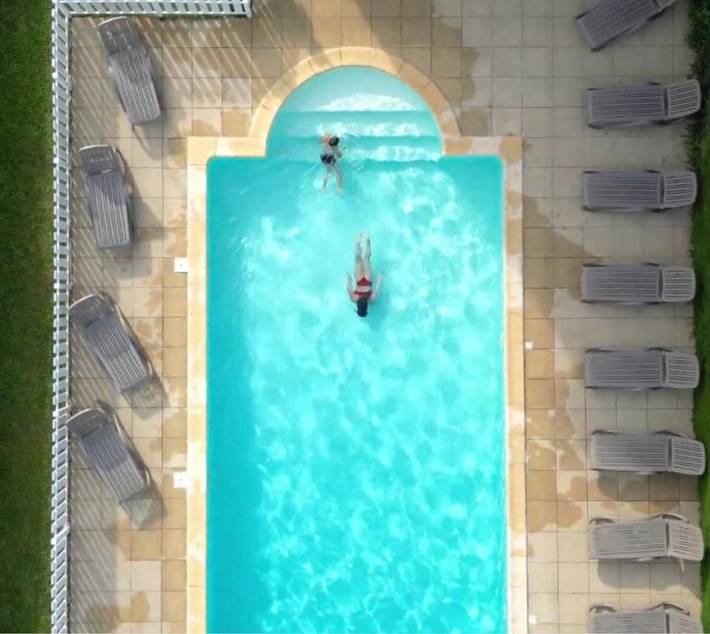 Hôtel pour 2 personnes, avec vue ainsi que terrasse et piscine