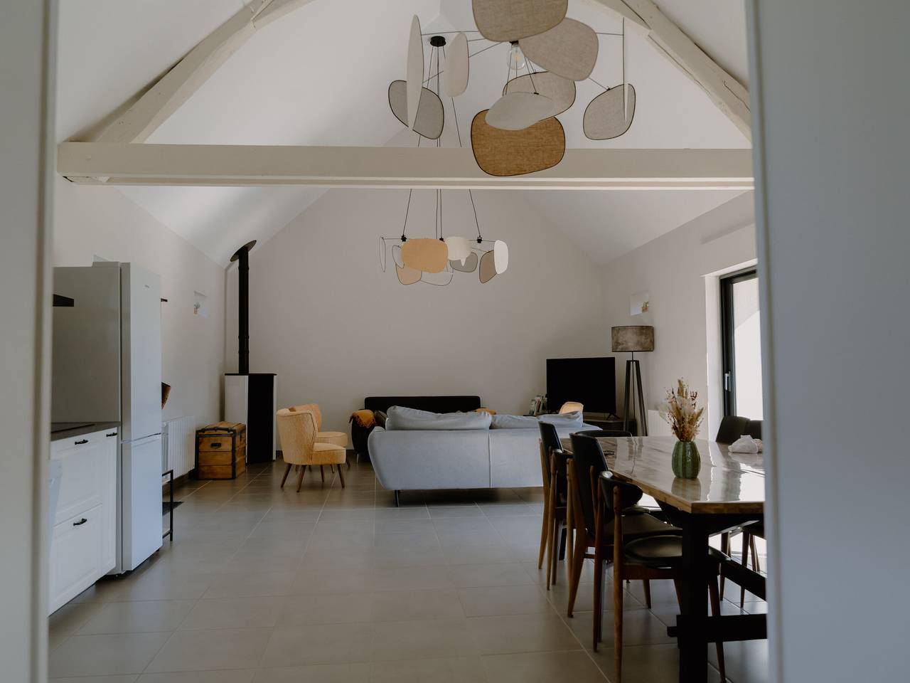 Gîte spacieux et rénové avec jardin, proche châteaux de la Loire, pour 10 pers. in Huisseau-sur-Mauves, Vallée de la Loire