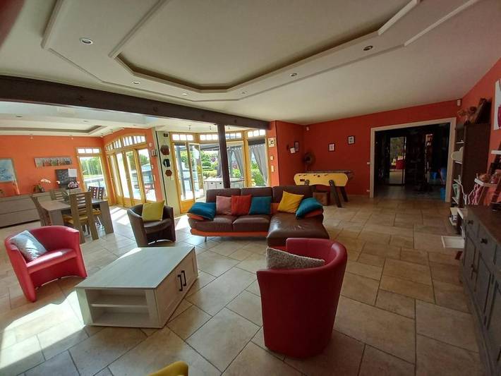 Location de vacances pour 10 personnes, avec piscine et jardin à La Fresnais - 2