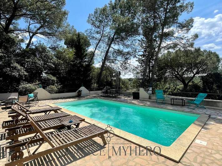 Location de vacances pour 8 personnes, avec jardin et terrasse ainsi que vue et piscine, animaux acceptés à Saint-Georges-d'Orques - 3