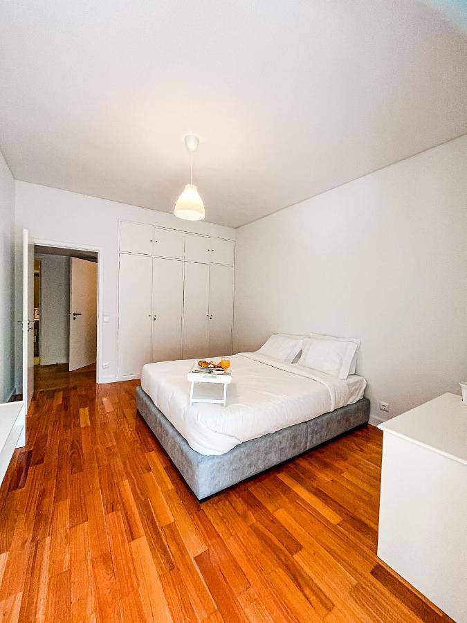 Seaside Elegance and Tranquility: Your Luxurious Porto Getaway in Foz do Douro, Porto