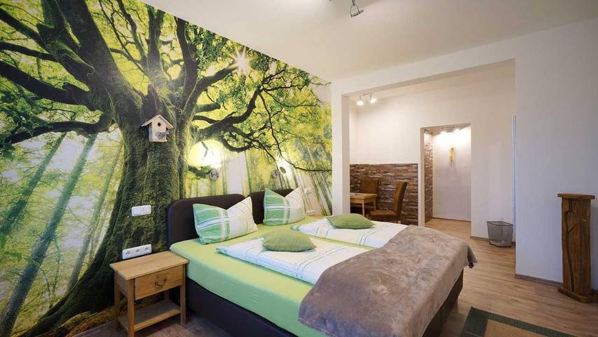 Ferienwohnung für 2 Personen, mit Terrasse und Garten sowie Pool und Sauna in Poppenhausen