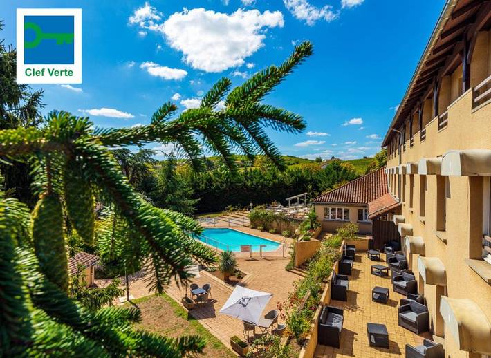 Hôtel pour 2 personnes, avec vue ainsi que piscine et jardin, animaux acceptés à Villié-Morgon