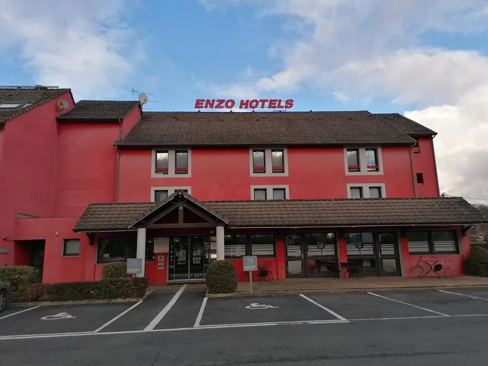 Hotel para 3 personas, con jardín - 1