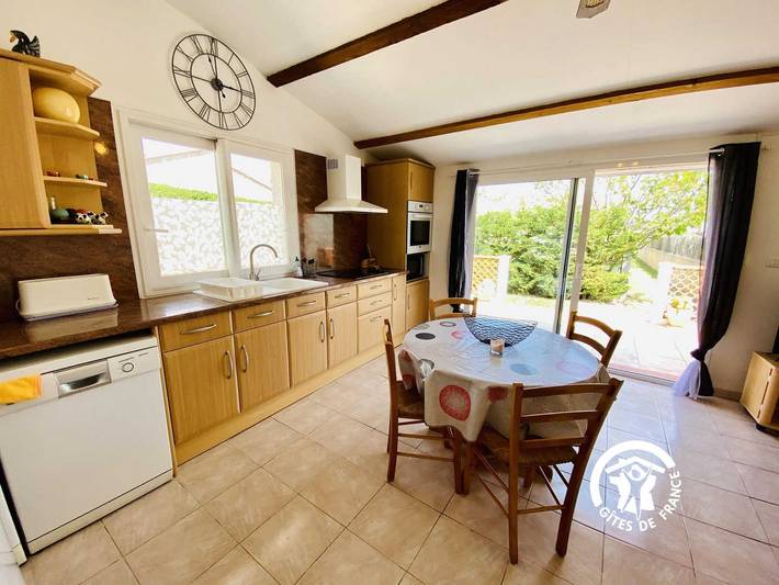 Gîte pour 2 personnes, avec jardin dans l' Aude - 4