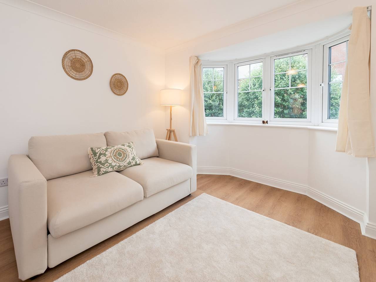 Apartment for 4 People in Reading, North Wessex Downs