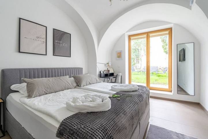 Appartement entier, Wachau Juwel | 45m² für 2 Personen | Idyllischer Garten & stilvolles Ambiente in Mautern, Bezirk Krems an der Donau-Land