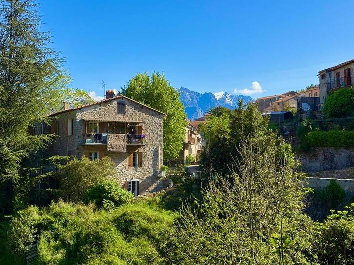 Gîte pour 4 personnes, avec vue et jardin à Ucciani - 2