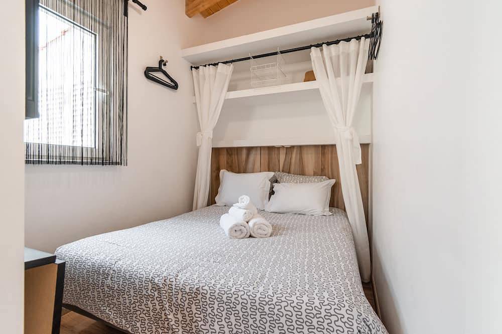 Casita C/Patio Privado a 200 metros, 3 mn a pie, de la playa de Peniche. in Peniche, Leiria District