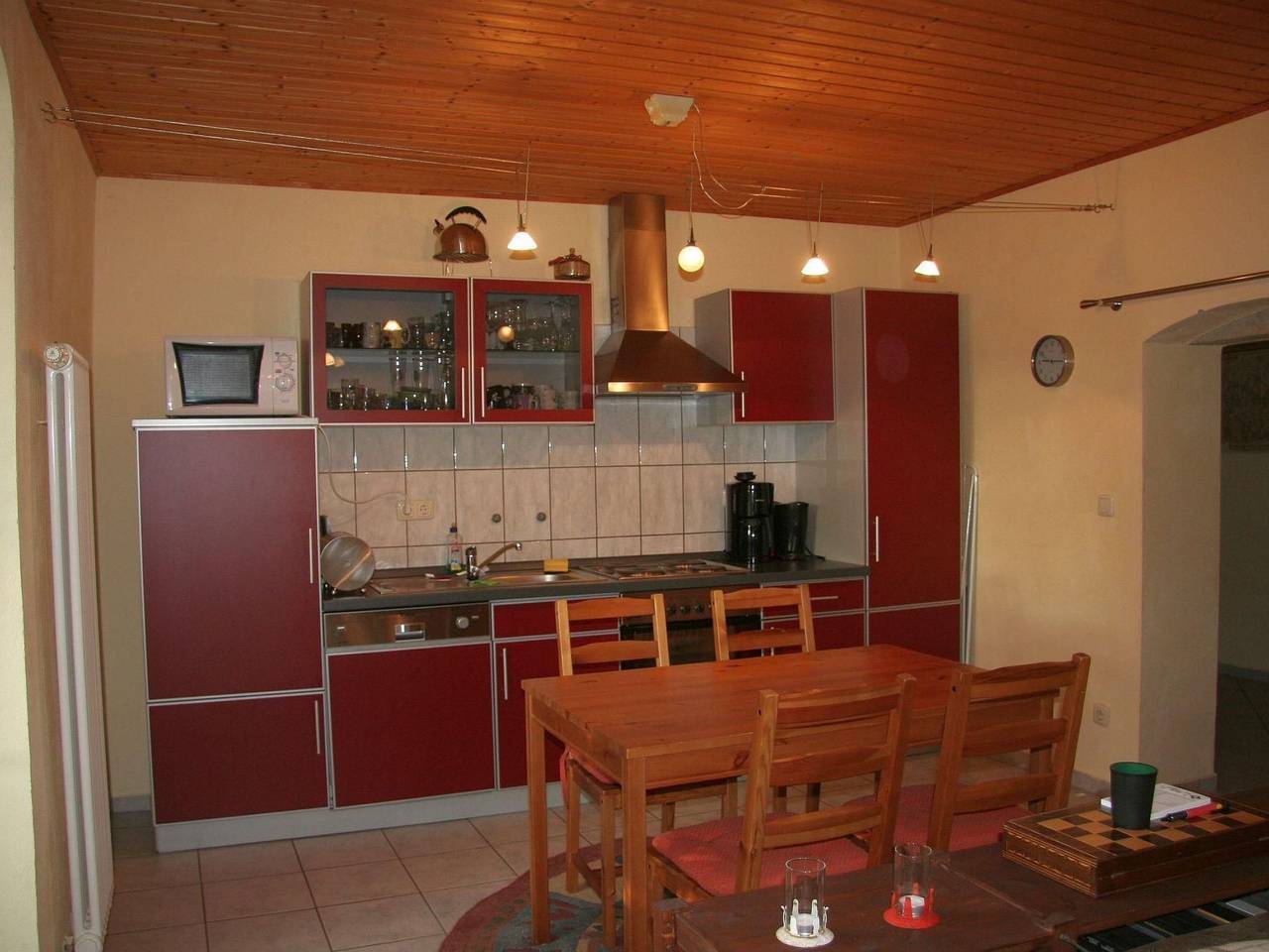 Ganze Wohnung, Wohnung mit Terrasse im sanierten Fachwerkhof in Müglitztal, Osterzgebirge