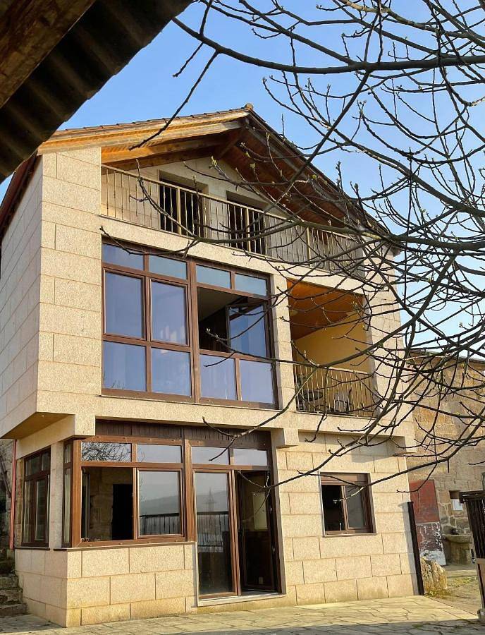 Casa rural para 10 personas, con vistas y balcón en Castrelo de Miño