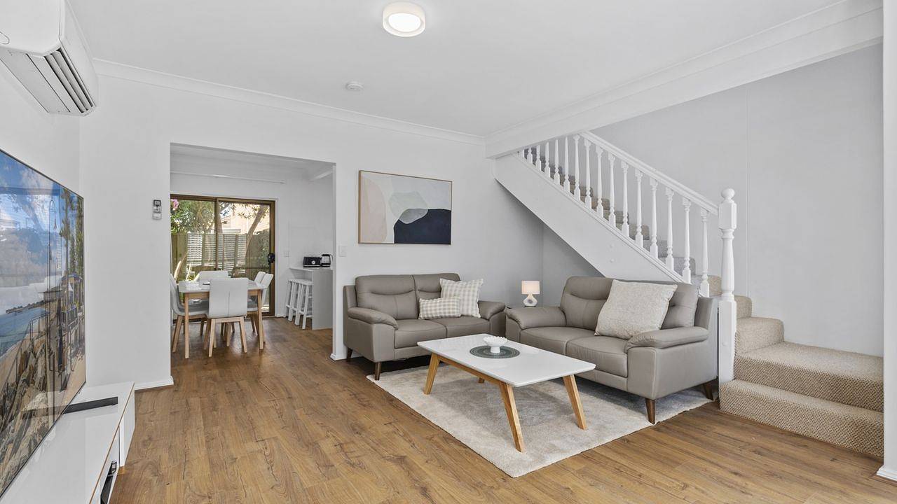 Entire holiday apartment, Ferienwohnung für 6 Personen (2 m²) in Glenelg South in Adelaide, South Australia