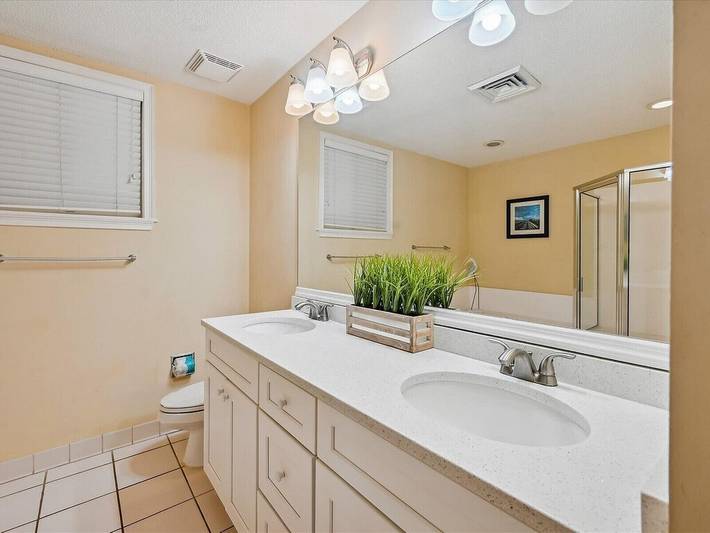 Villa for 8 people, with pool and balcony as well as hot tub in South Carolina