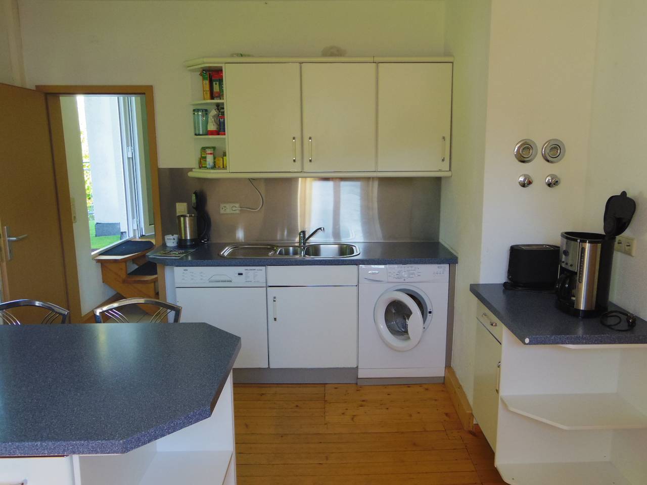 Ganze Wohnung, Ferienwohnung "Villa Fink Dachgeschoss" mit Bergblick,  priv. Balkon, priv. Terrasse und Wlan in Schramberg, Mittlerer Schwarzwald