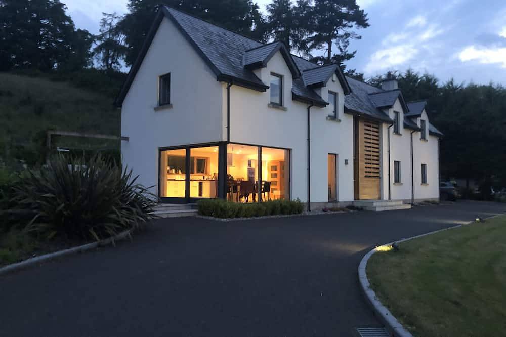 Luxurious 4 bedroomed Rural Retreat in Tyrone