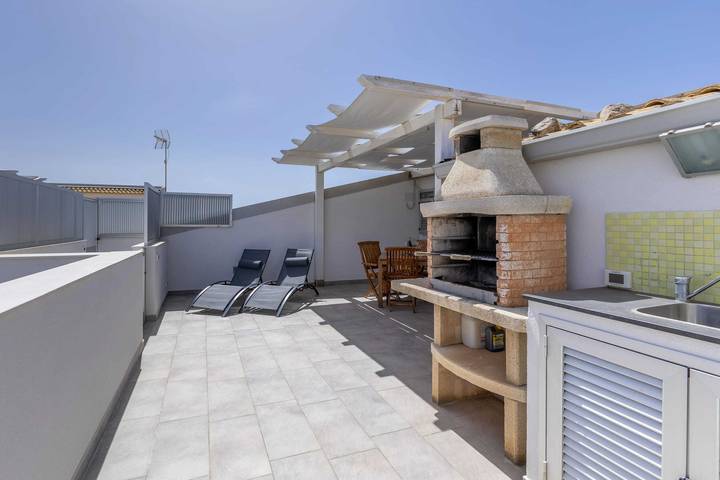 Gîte pour 2 personnes, avec terrasse à Punta Secca - 3