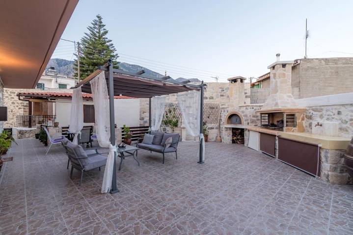 Location de vacances pour 4 personnes, avec Balcon et Terrasse ainsi que Jardin et Vue ó Zarós - 4