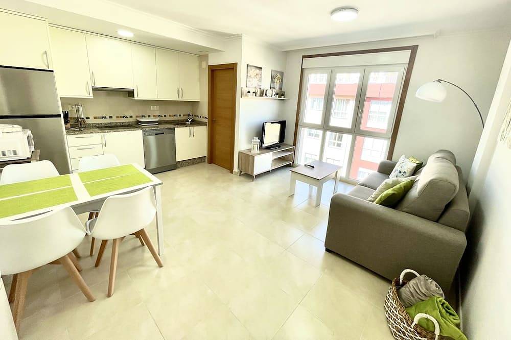 Entire apartment, Sol-Apartamento Acogedor Viveiro in Viveiro, Galician Coast