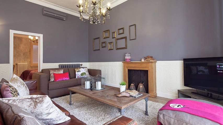 Villa pour 8 personnes, avec balcon à Barcelone