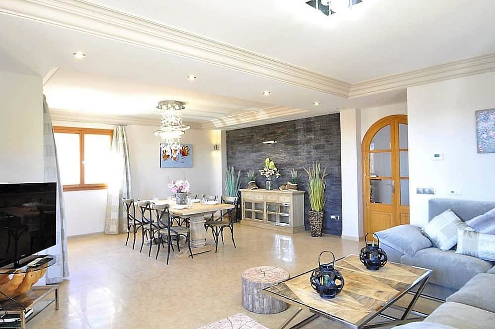 Las Columnas- Chalet al lado de la playa, wifi , piscina y bbq. Todos los publi in Capdepera, East Majorca