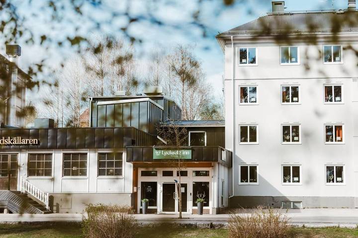 Hotel für 2 Personen, mit Ausblick - 1