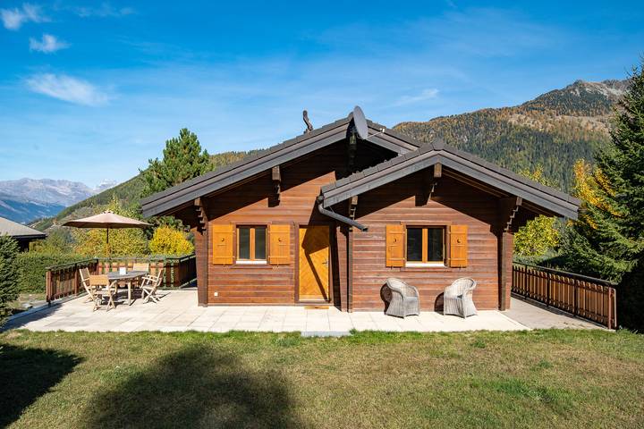 Chalet für 8 Personen, mit Garten und Terrasse im Wallis