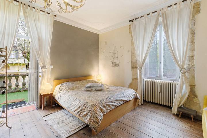Chambre d’hôte pour 4 personnes, avec Balcon et Jardin à Vitrac
