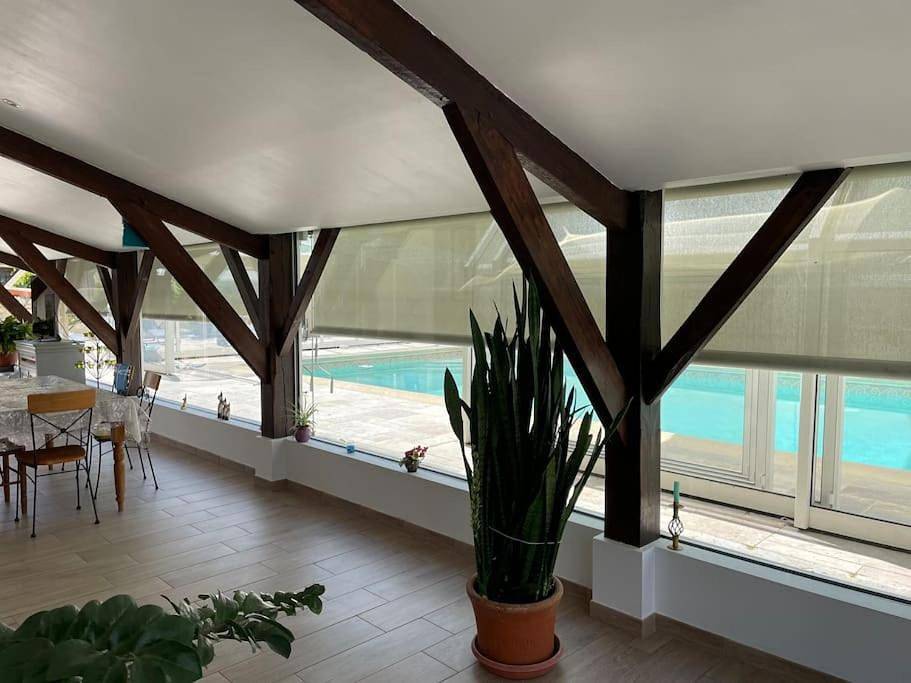 Three-Bedroom House in Fumel, Quercy