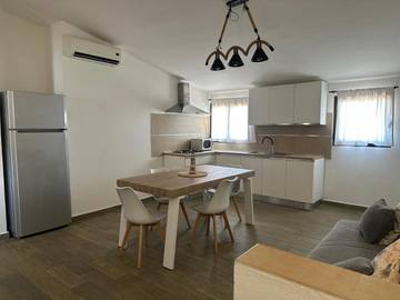 Gîte pour 6 personnes, avec vue et jardin dans San Giovanni Sardinia