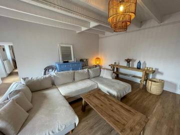 Gîte pour 8 personnes, avec terrasse et jardin à Pleudaniel