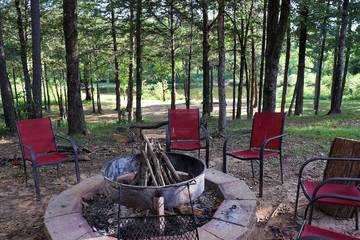 Lake House for 8 Guests in Ouachita National Forest, Oklahoma, Picture 1