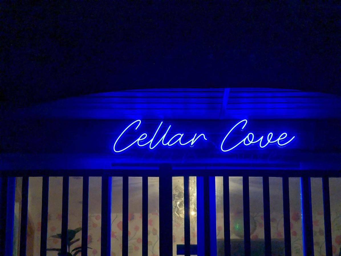 Entire apartment, Cellar cove in Perranporth, Cornwall