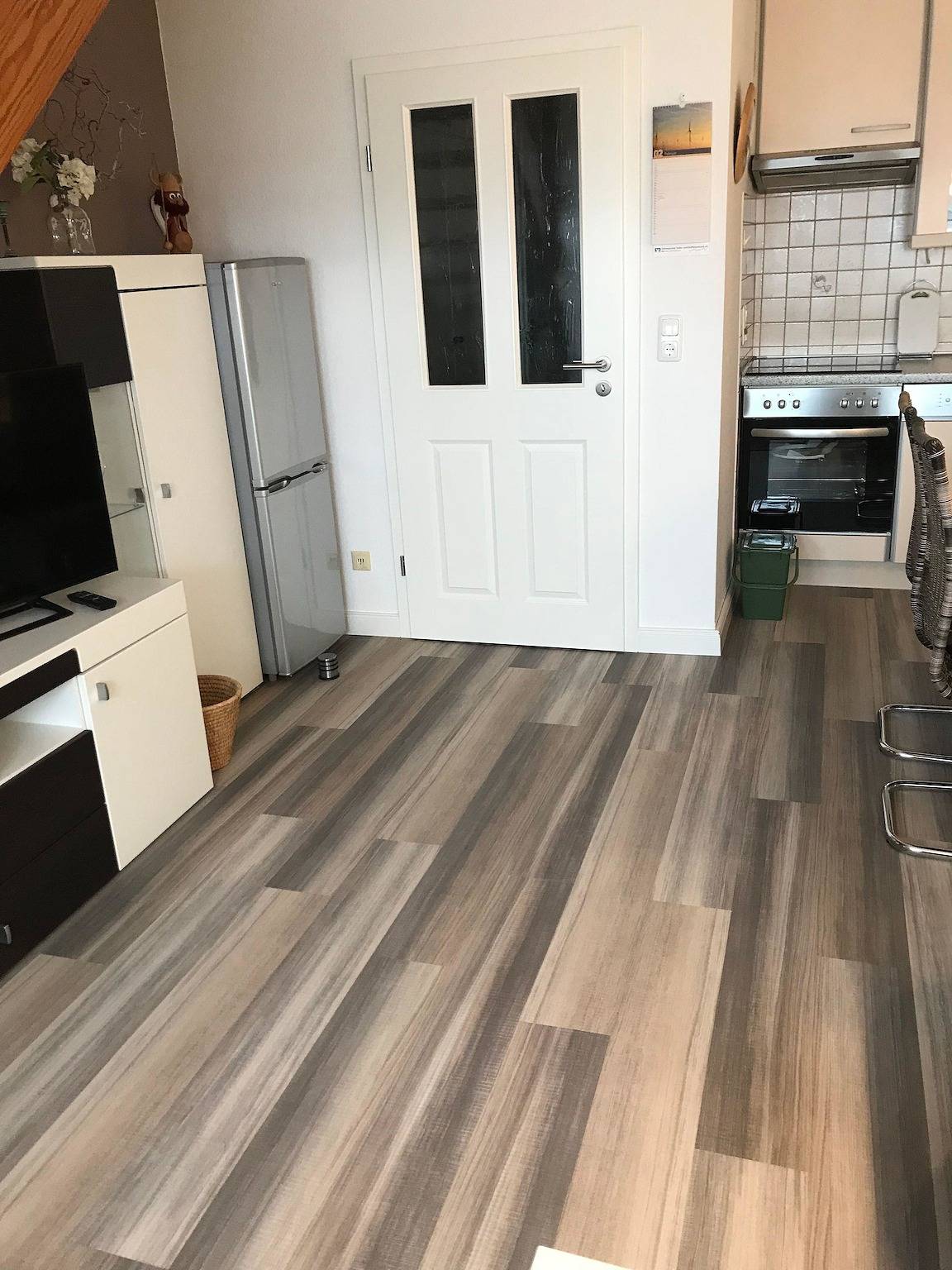 Ganze Ferienwohnung, Ferienwohnung 307 - mit seitlichem Meerblick in Hafen Büsum, Büsum