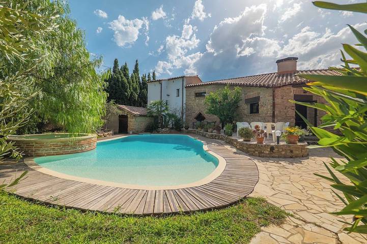 Villa für 12 Personen, mit Garten und Pool - 1