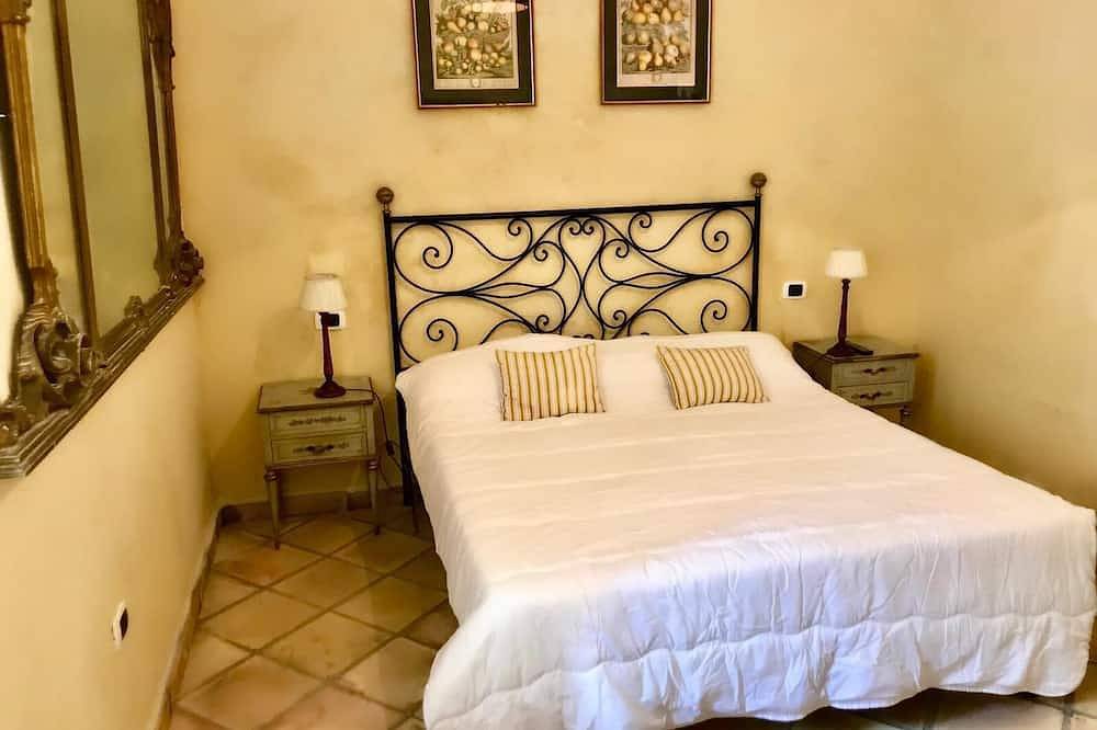 Ganze Wohnung, Appartamento San Francesco - Ferienhaus in Cirò, Golf von Tarent