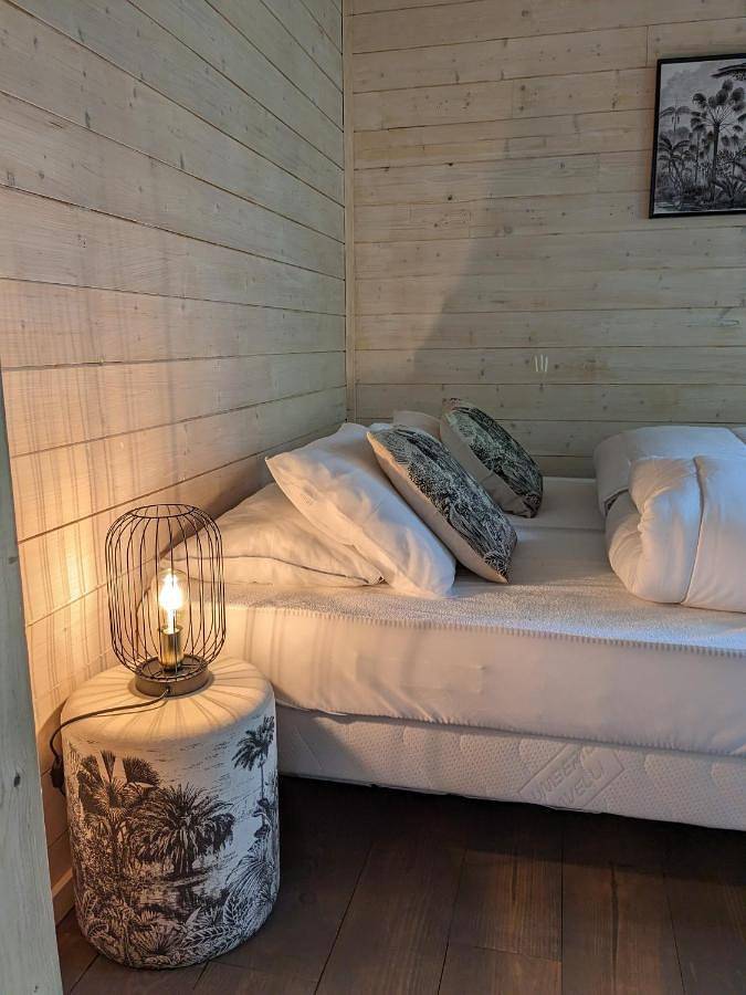 Gîte pour 4 personnes, avec piscine et terrasse ainsi que jacuzzi et jardin à Biron - 4