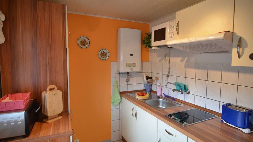 Ferienhaus für 5 Personen, mit Pool und Garten in Neuhaus am Rennweg - 4