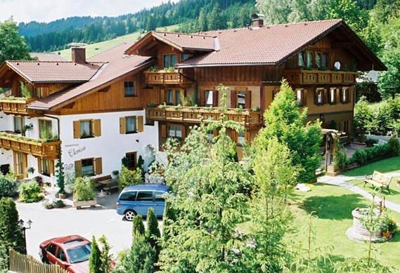 Ferienwohnung für 2 Personen, mit Balkon und Terrasse sowie Garten und Sauna in Tannheim (Tirol)