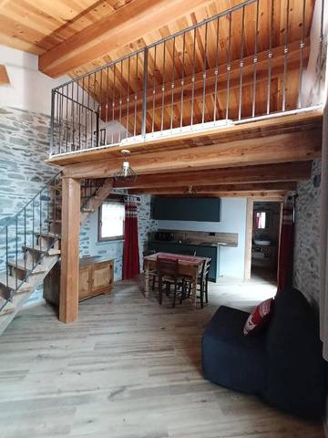 Gîte pour 4 personnes, avec vue et balcon, animaux acceptés dans Crissolo