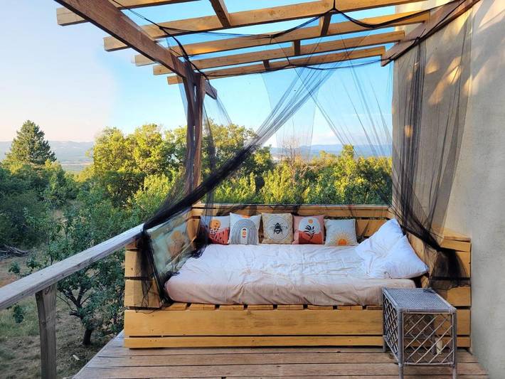 Appartement de vacances pour 2 personnes, avec sauna et piscine ainsi que vue et jardin, animaux acceptés dans les Alpes-de-Haute-Provence - 4