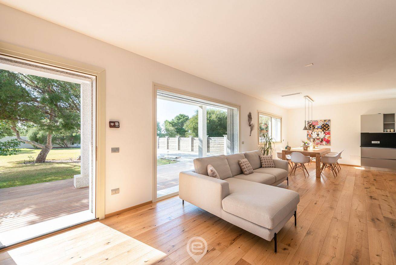 Golden Dunes Villa in Playa de Porto Pino, Porto Pino