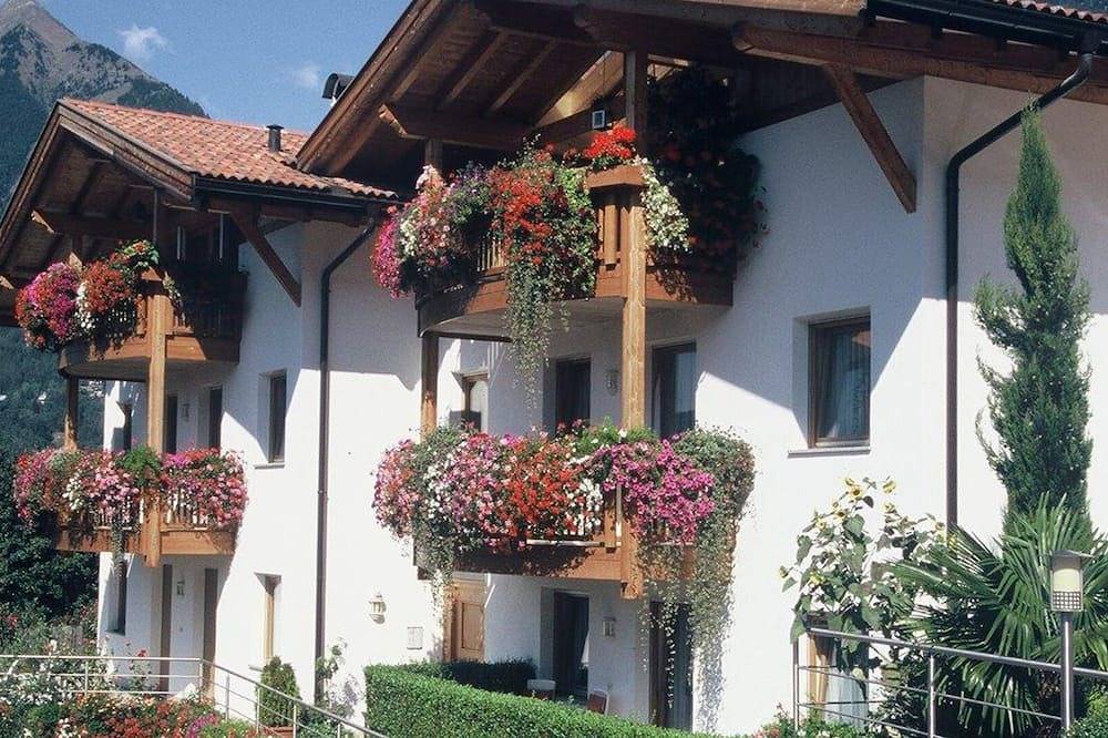 Ganze Wohnung, App. Peter - Haus Erlenbach in Schenna bei Meran in Schenna, Passeiertal