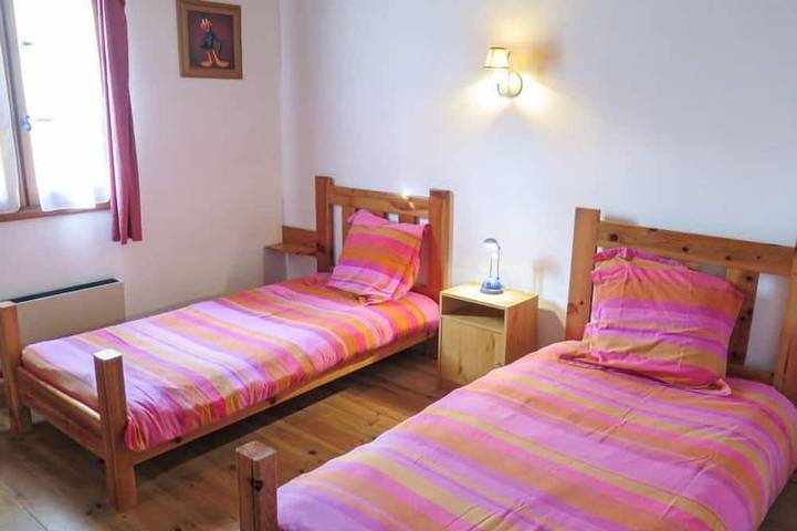 Gîte pour 4 personnes, avec Balcon/Terrasse ainsi que Terrasse et Piscine à Blanquefort-sur-Briolance - 3