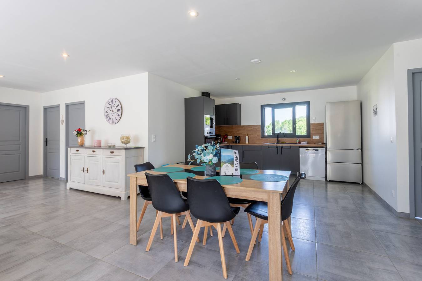 Ferienhaus 'Maison Lahourcade' mit privater Terrasse, Garten und Wlan in Lahourcade, Béarn