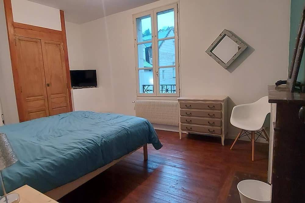 House historic town center of Chinon 3 bedrooms in Chinon, Loire Valley